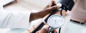 Pressão alta: Saiba como se cuidar e quando investigar